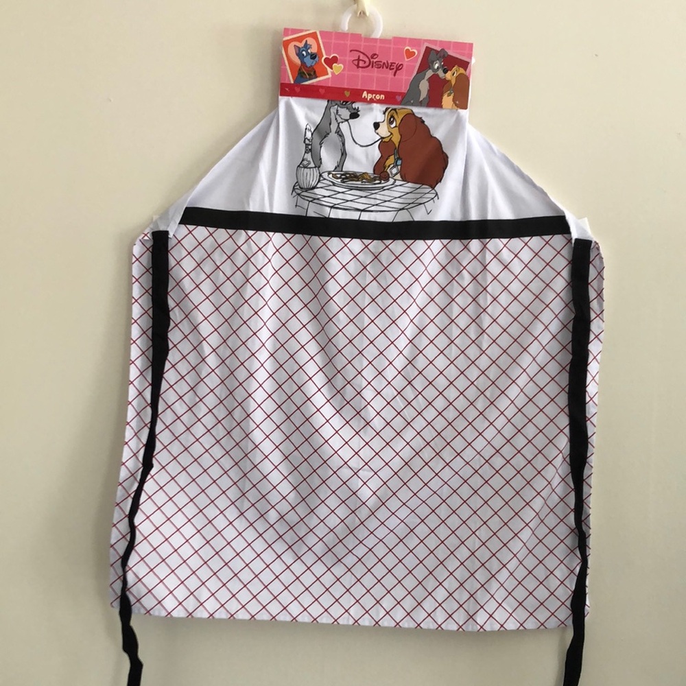 Disney LADY and THE TRAMP Apron